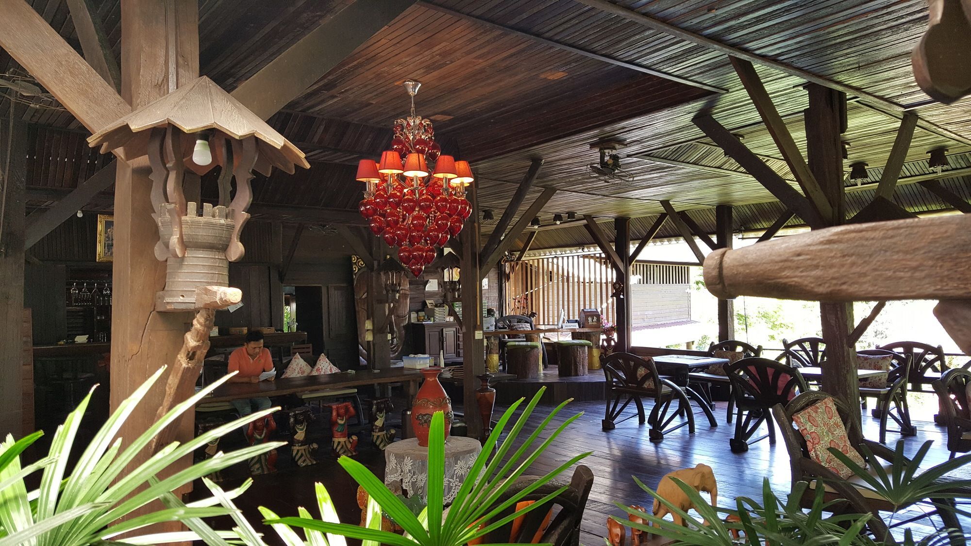 Montania Lifestyle Hotel Phanom Екстер'єр фото
