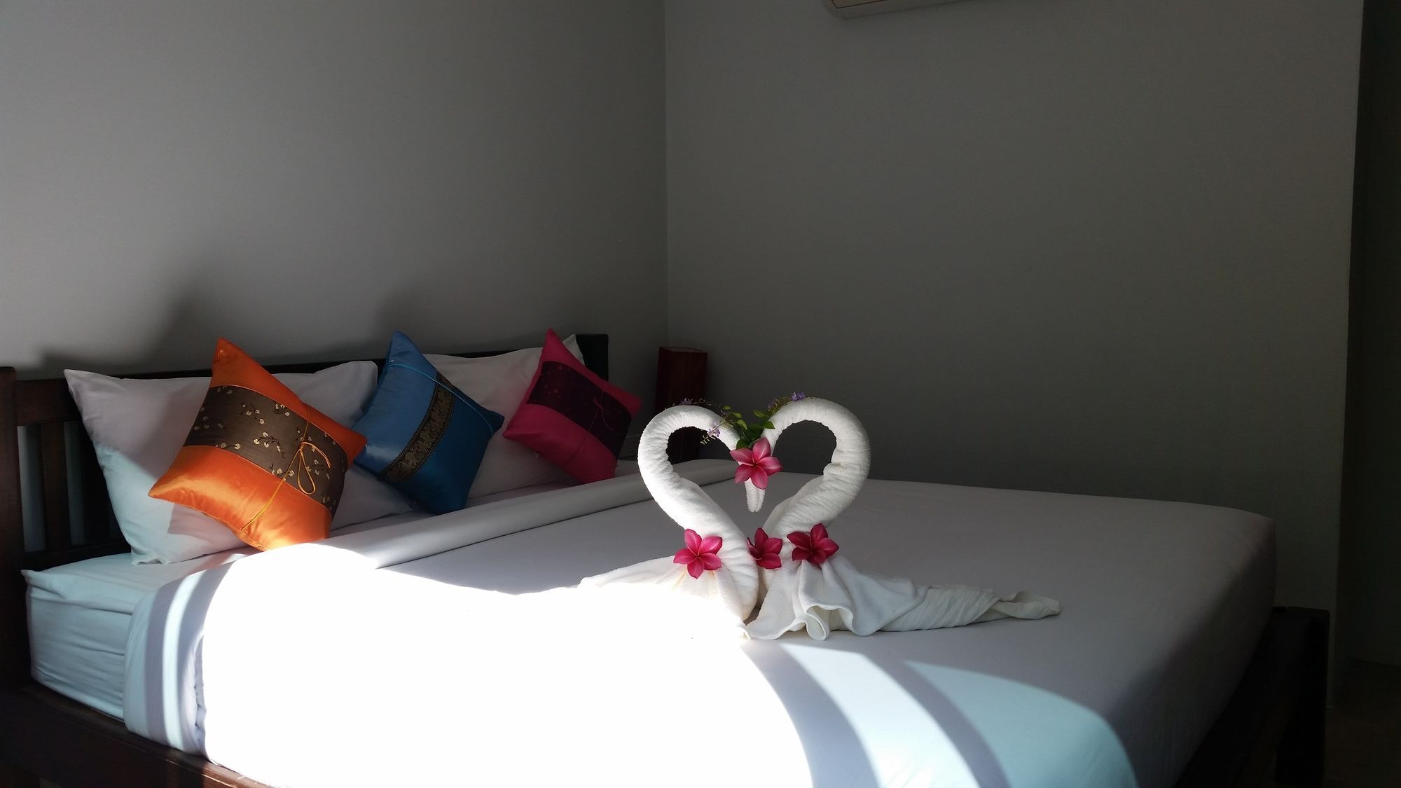 Montania Lifestyle Hotel Phanom Екстер'єр фото