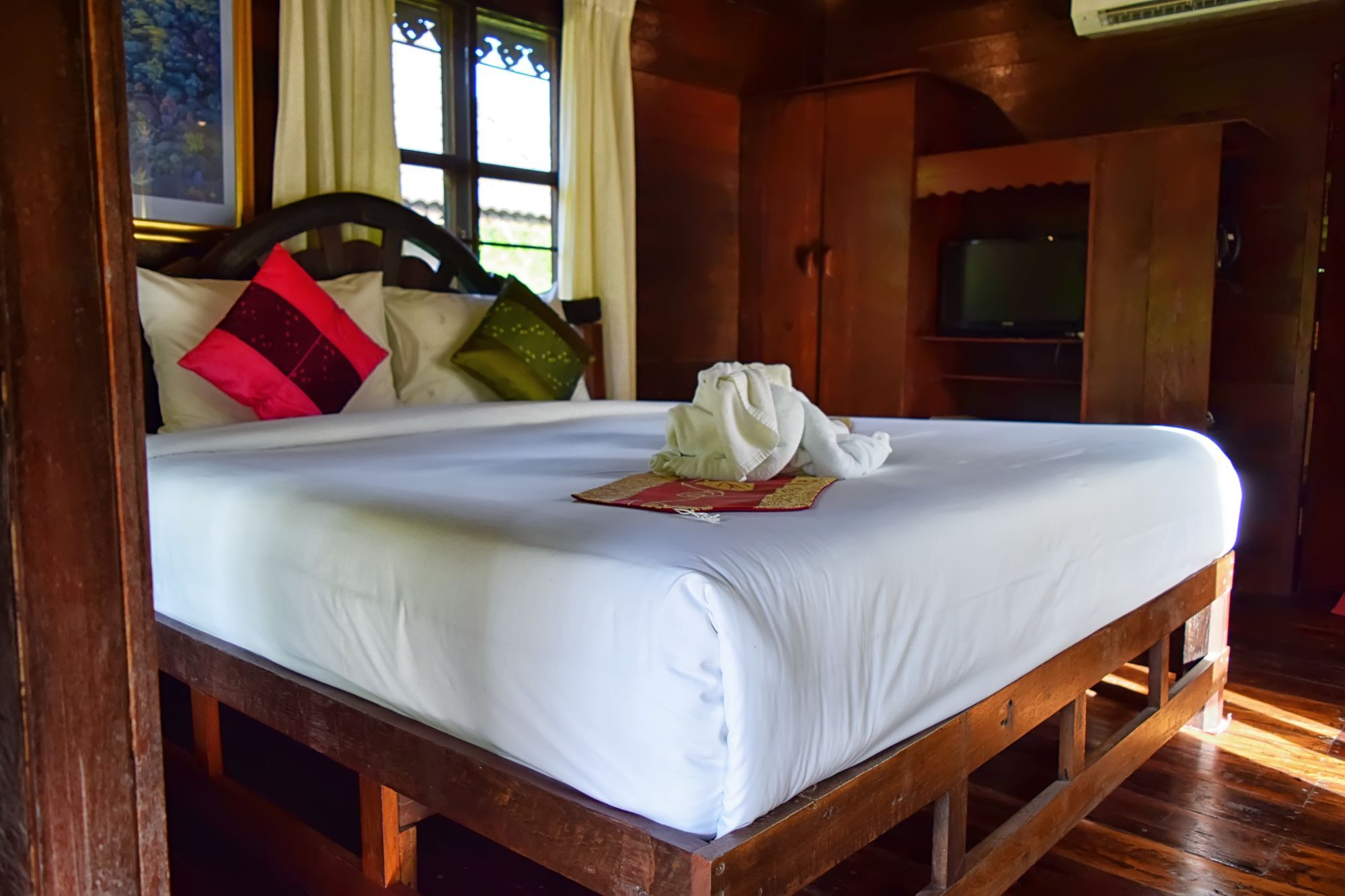 Montania Lifestyle Hotel Phanom Екстер'єр фото