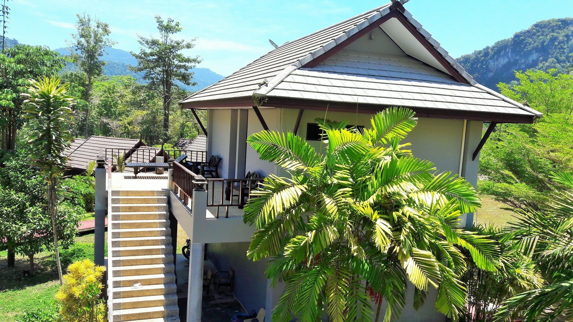 Montania Lifestyle Hotel Phanom Екстер'єр фото