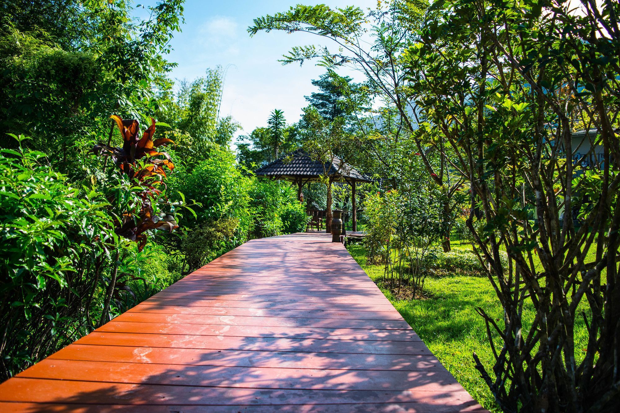 Montania Lifestyle Hotel Phanom Екстер'єр фото
